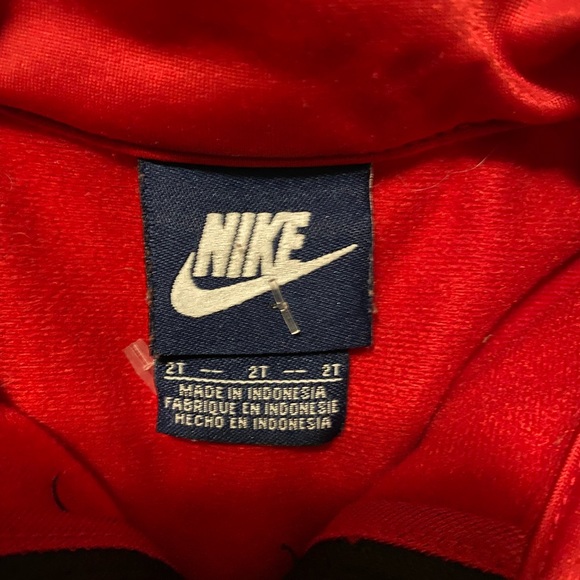 FREE SHIPPING Nike outfit - Picture 3 of 5